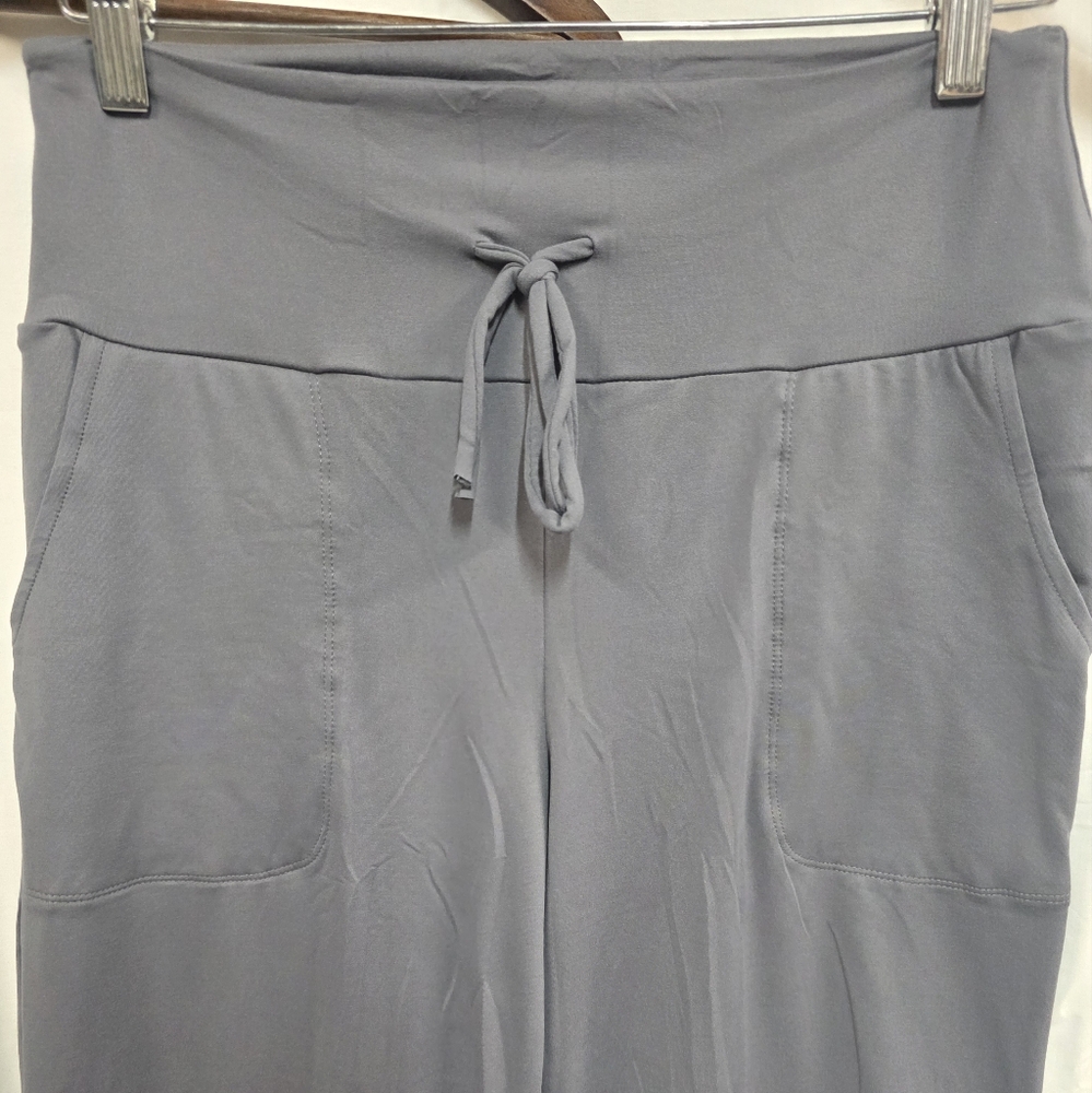 Aritzia Golden Gray High-Waisted Yoga Pants